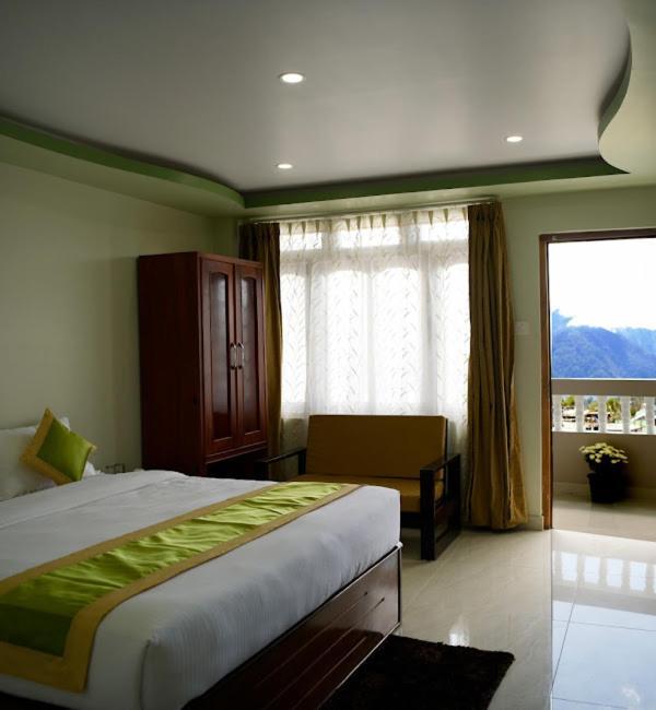 Hotel Tawang Heights , タワン エクステリア 写真
